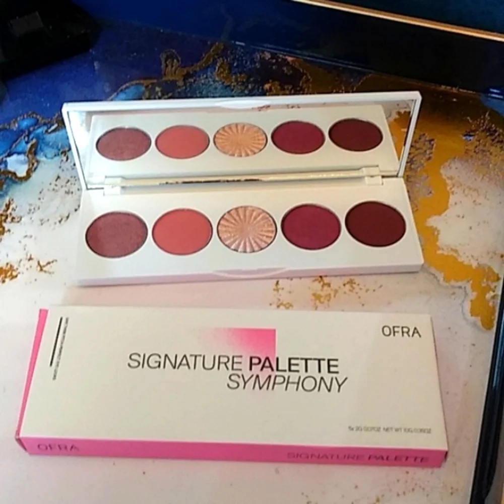 New OFRA Signature Symphony Eyeshadow Palette Women's Makeup Cosmetics
